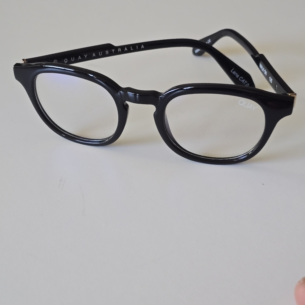 Quay Australia walk on clear lenses eyeglasses